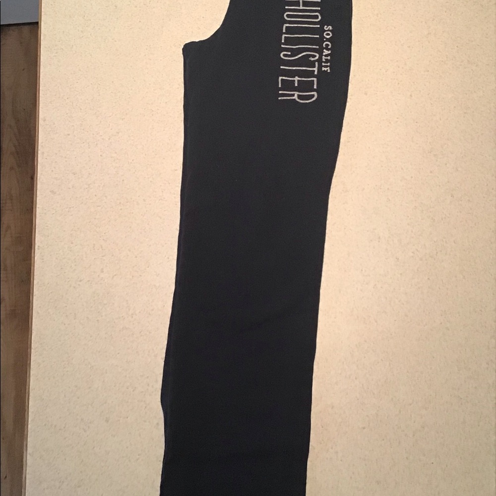 Hollister joggers